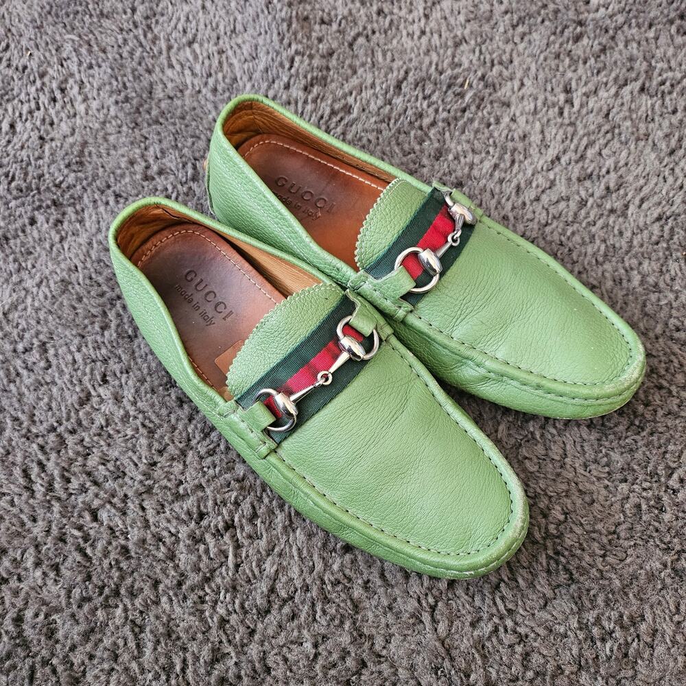 Luxurious GUCCI Men's Green Horsebit Loafers